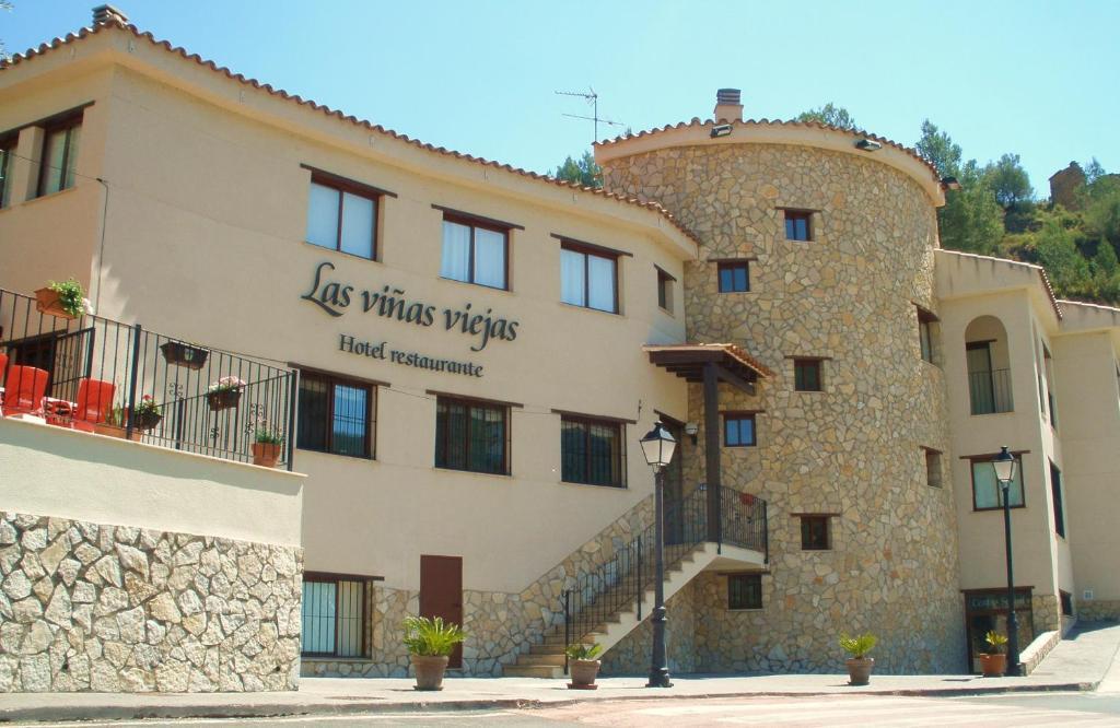 Hotel Restaurante Vinas Viejas Fuentes de Ayódar エクステリア 写真