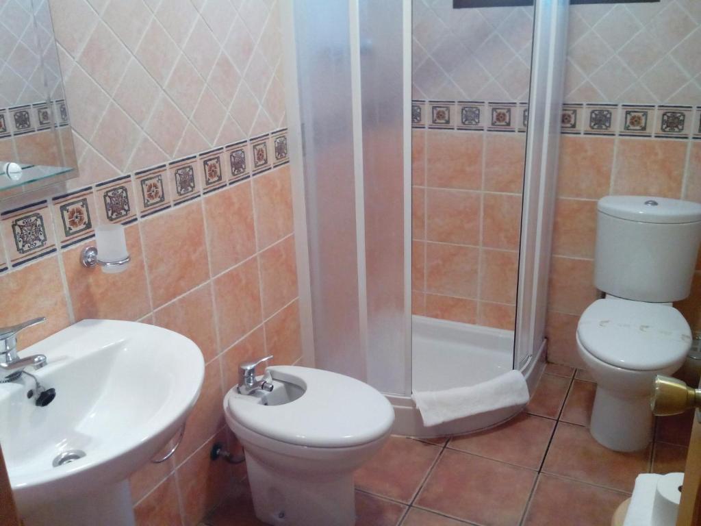Hotel Restaurante Vinas Viejas Fuentes de Ayódar エクステリア 写真