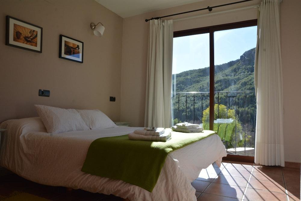 Hotel Restaurante Vinas Viejas Fuentes de Ayódar エクステリア 写真